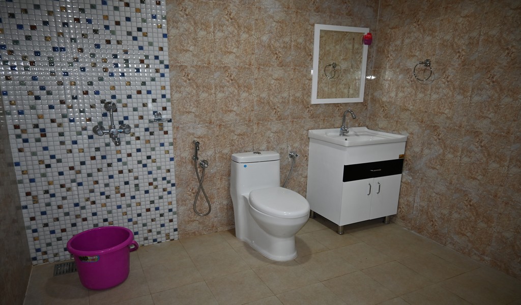 www.savegreenresort.com_deluxe ac rooms13