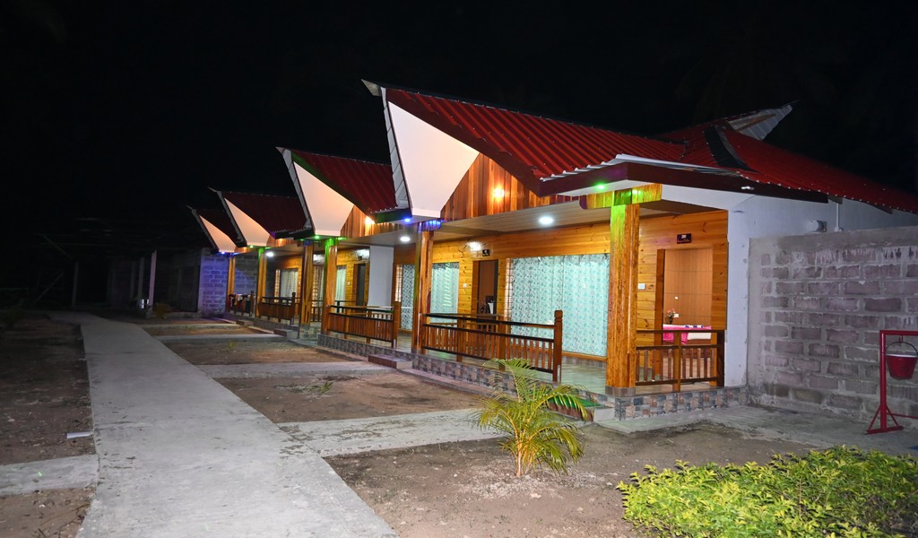 www.savegreenresort.com_deluxe ac rooms19