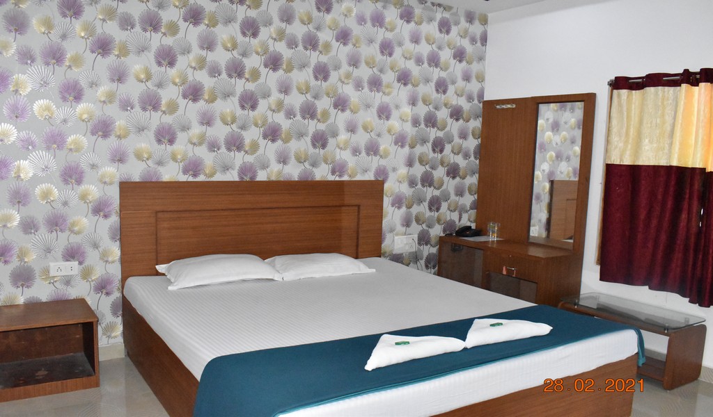 www.savegreenresort.com_executive ac rooms3