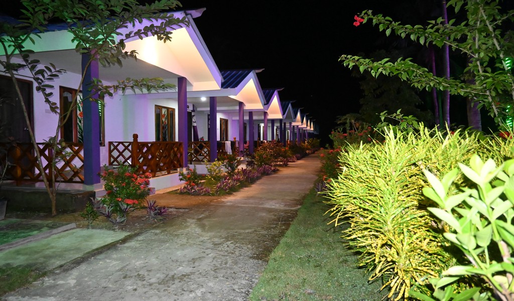 www.savegreenresort.com_executive ac rooms9